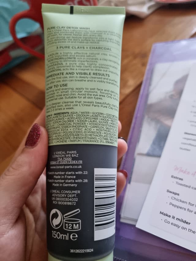 L'Oreal Paris Pure Clay Detox Wash review photo by SavvySaverSoph