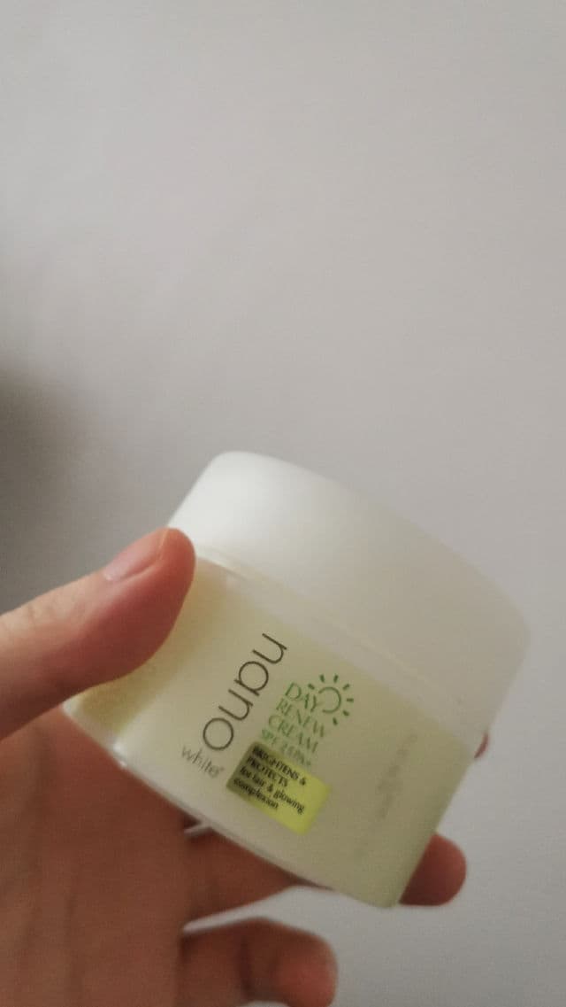 Nano White Day Renew Cream SPF25 PA+ review photo by Seal