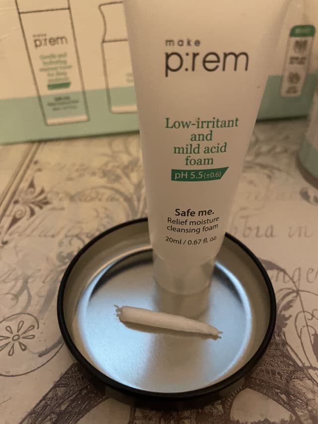 Safe Me. Relief Moisture Cleansing Foam product review