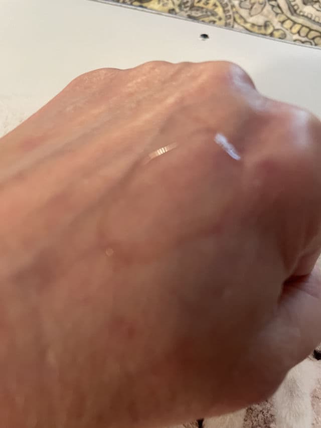 Rovectin Skin Essentials Activating Treatment Lotion review photo by Sharonspendstoomuch
