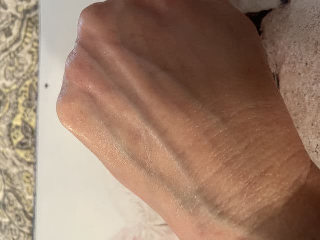 Rovectin Skin Essentials Activating Treatment Lotion review photo by Sharonspendstoomuch