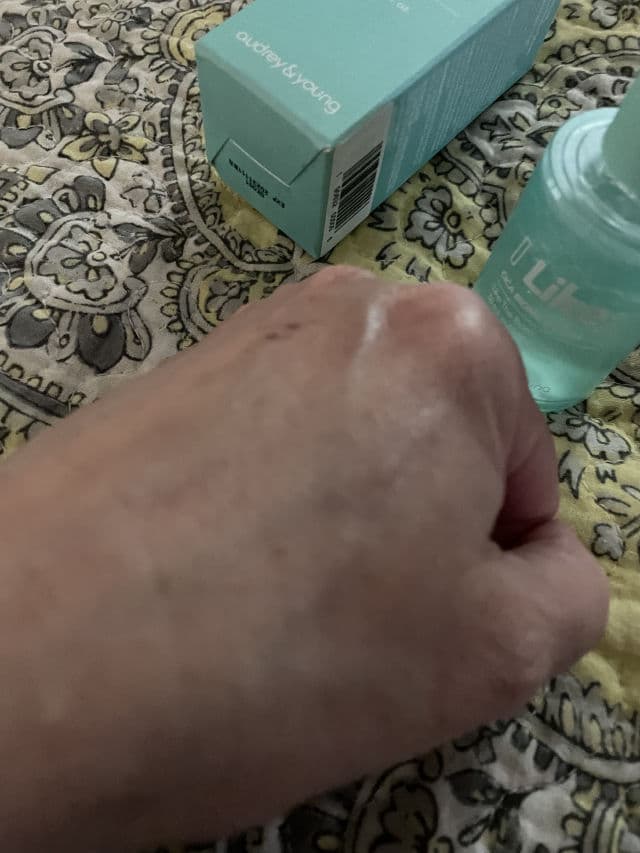 Audrey & Young I Like Cica Microbiome Serum review photo by Sharonspendstoomuch