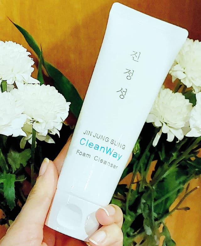 ENS Jin Jung Sung CleanWay Foam Cleanser review photo by Sheetal