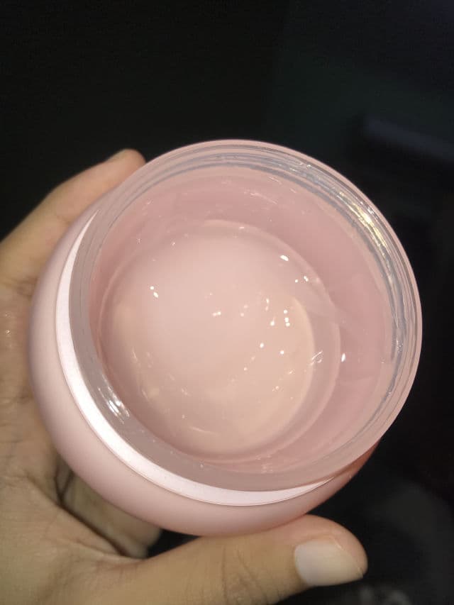 PINK by Pure Beauty So Smooth Pudding Cream review photo by ShimaZainal