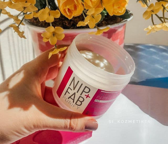 Nip + Fab Teen Skin Fix Salicylic Acid Pads Day review photo by SiAnastasia