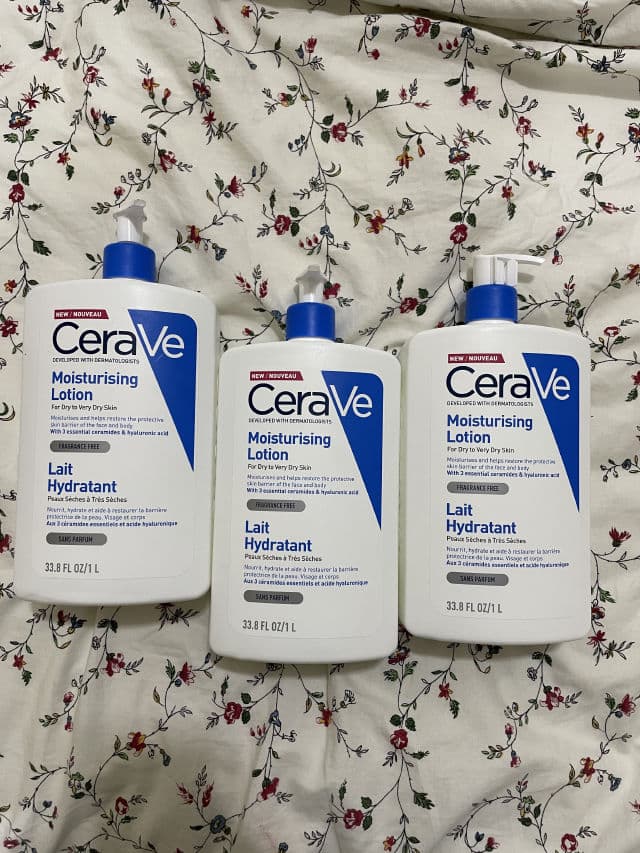 CeraVe Moisturizing Lotion (EU) review photo by SkinCareWithLatifa