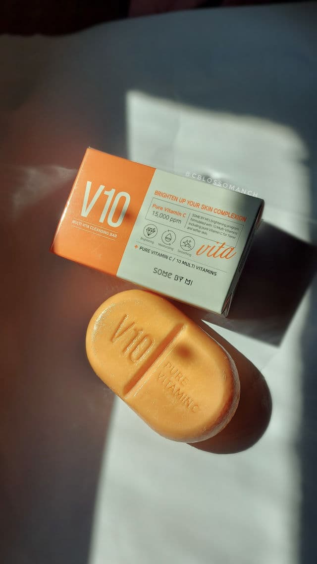 Some By Mi Pure Vitamin C V10 Cleansing Bar review photo by SkinHarmony90