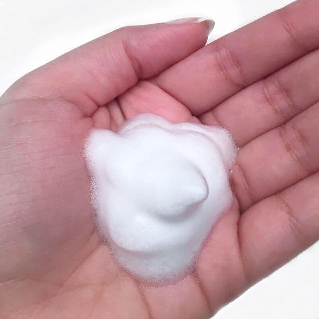 HANSKIN Hyaluron Bubble Pop Cleanser review photo by SkinStruct