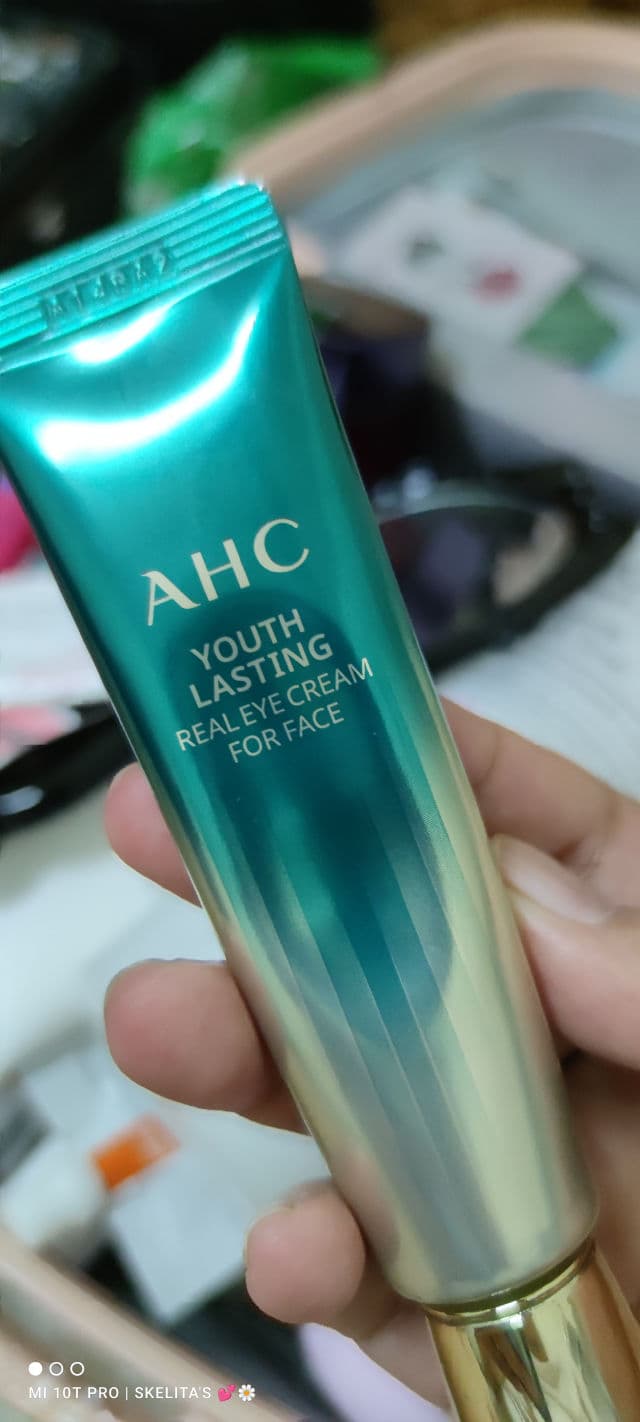 AHC Youth Lasting Real Eye Cream for Face review photo by Skinbyrd