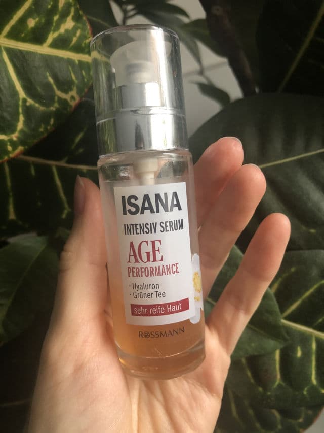 Isana Age Performance Intensiv Serum review photo by SkincareSalome