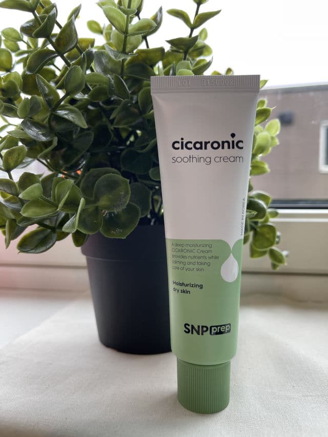 SNP Cicaronic Soothing Cream review photo by Skinbyhenrik