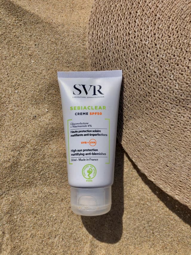 SVR Sebiaclear Creme SPF50 review photo by SkincarebyNessa