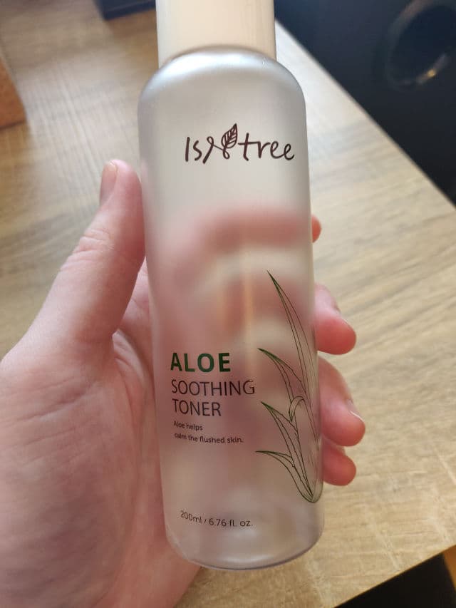 ISNTREE Aloe Soothing Toner review photo by Skincarekitten
