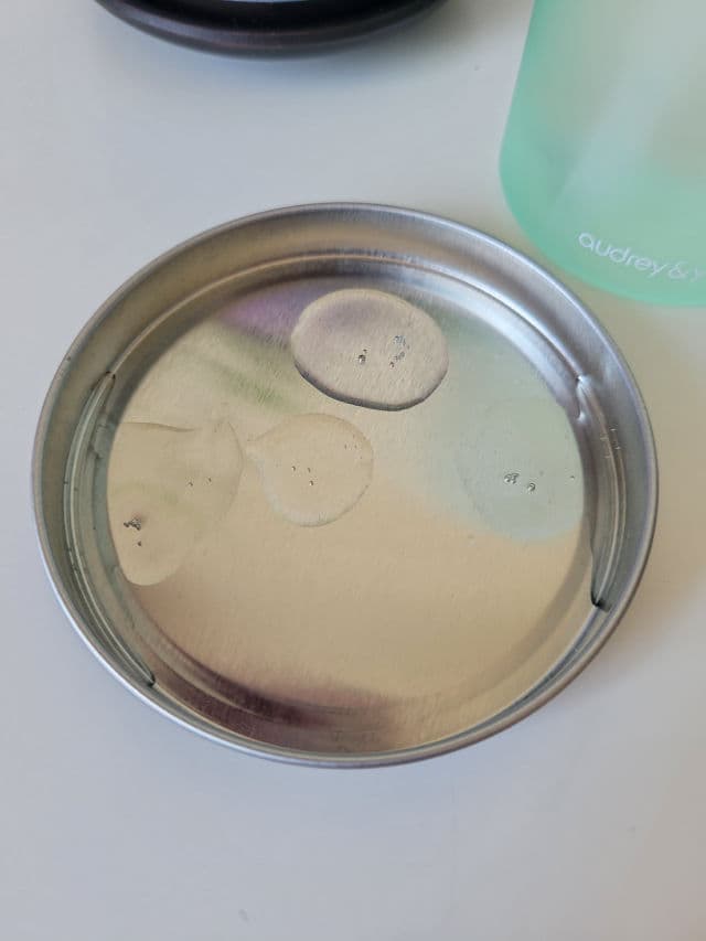 Audrey & Young Cica Microbiome Cleansing Oil review photo by Skincareverse