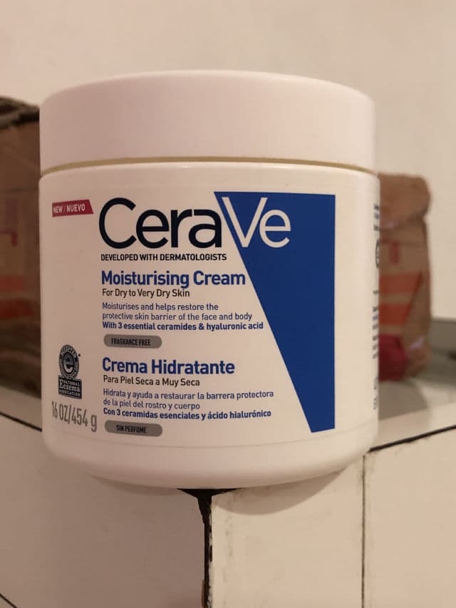 CeraVe Creme Hidratante (Hydrating Cream) review photo by Skinozi
