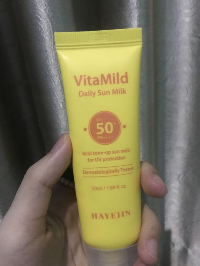 HAYEJIN VitaMild Daily Sun Milk SPF50+ PA++++ review photo by Skinprezzi