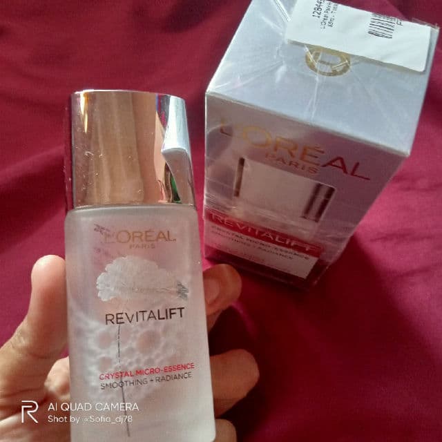 L'Oreal Paris Revitalift Crystal Micro-Essence with Brightening Actives and Centella Asiatica review photo by Sofiadj