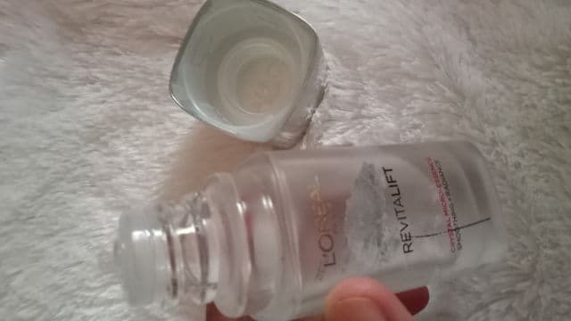 L'Oreal Paris Revitalift Crystal Micro-Essence with Brightening Actives and Centella Asiatica review photo by Sofiadj