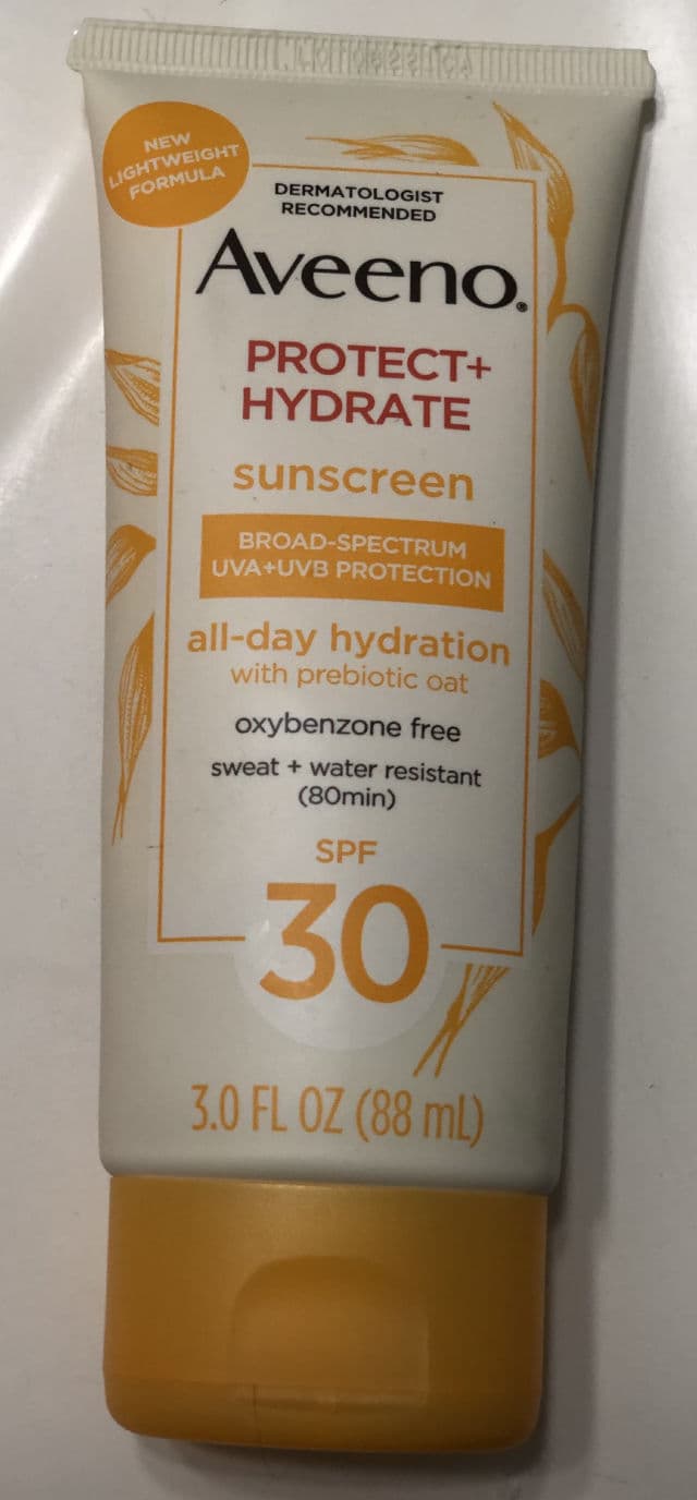 Aveeno Protect + Hydrate Lotion Sunscreen with Broad Spectrum SPF 30 review photo by Solvez