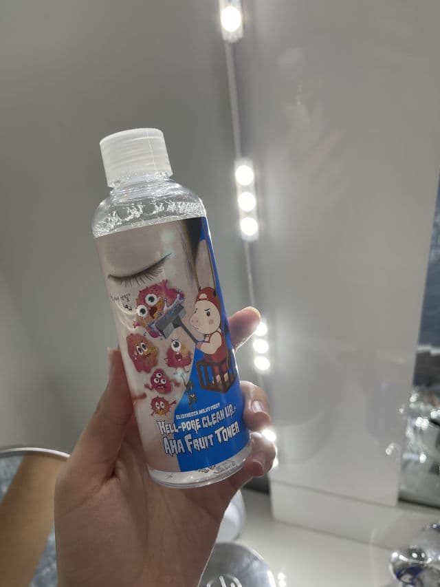ELIZAVECCA Hell Pore Clean Up AHA Fruit Toner review photo by SophiaDelarosa