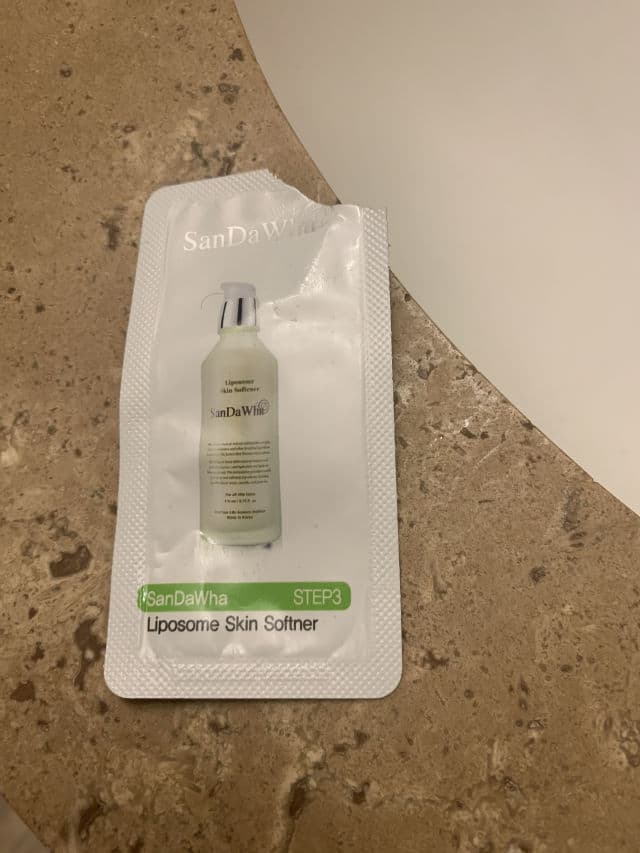 SanDaWha Liposome Skin Softener review photo by Tianga