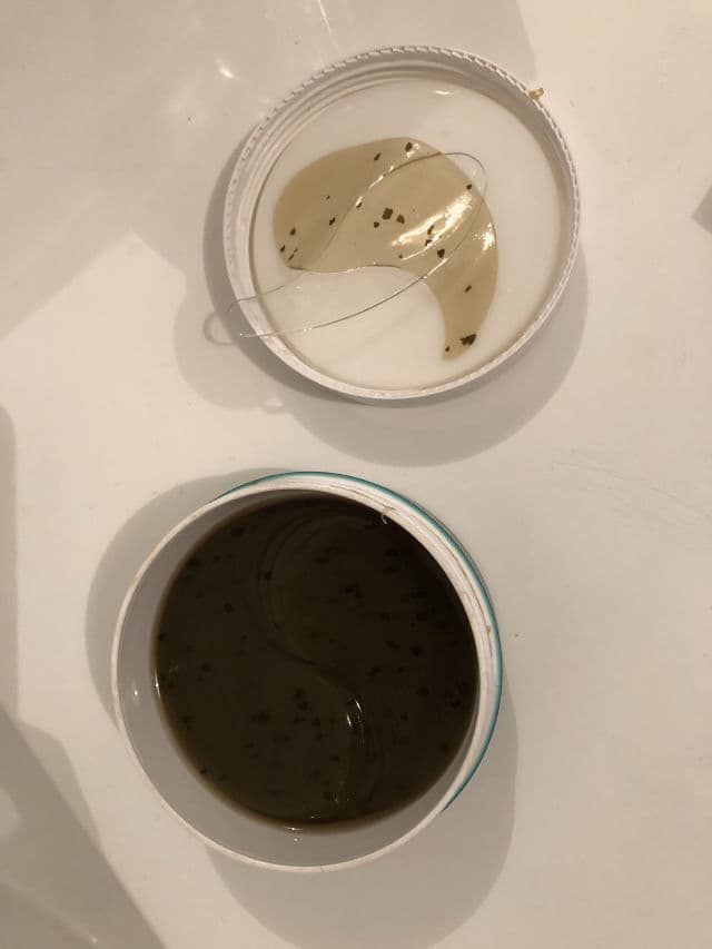 Jayjun Green Tea Eye Gel Patch Jar review photo by Sumaiyataha
