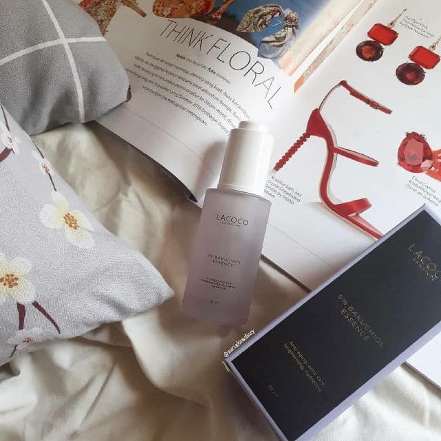 Lacoco en nature 5% Bakuchiol Essence review photo by Suriskinsdiary