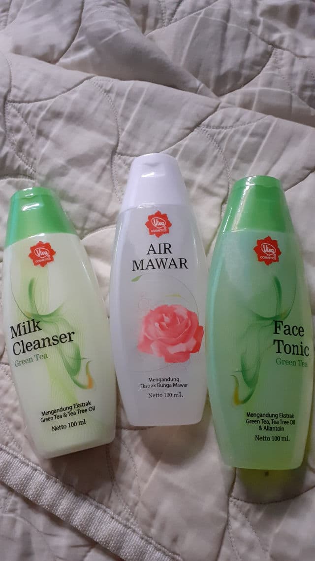 Viva Cosmetics Air Mawar review photo by Suriskinsdiary