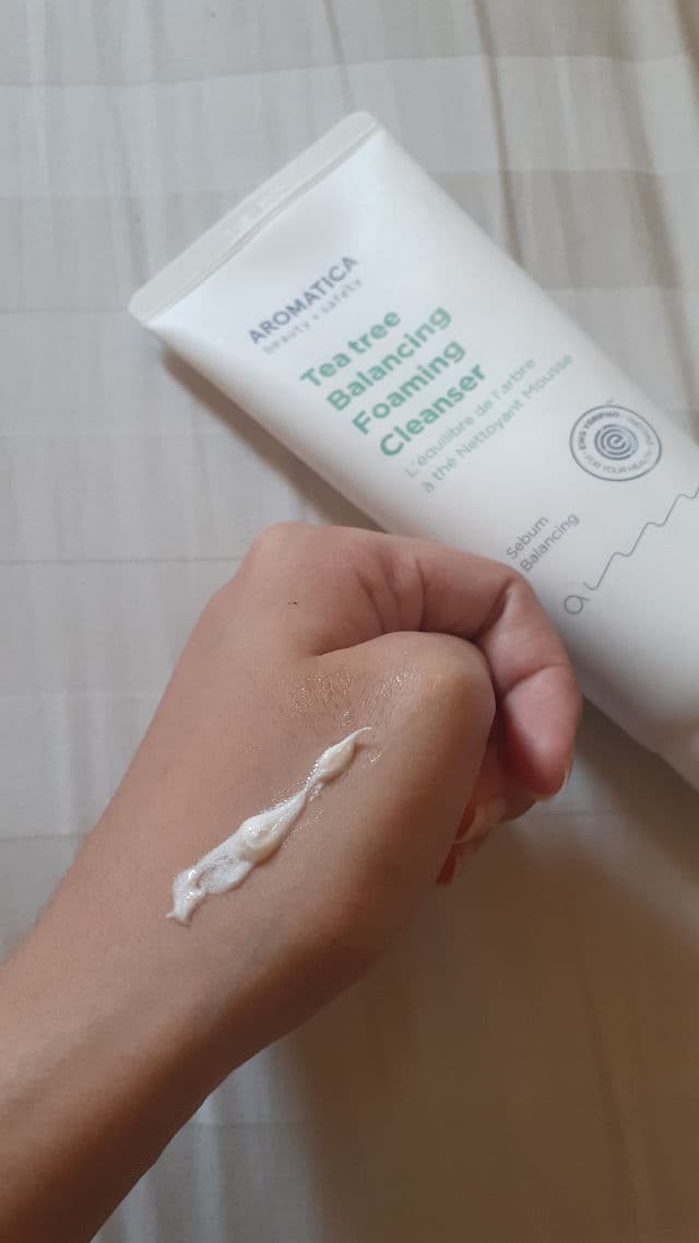 Aromatica Tea Tree Balancing Foaming Cleanser review photo by Suriskinsdiary