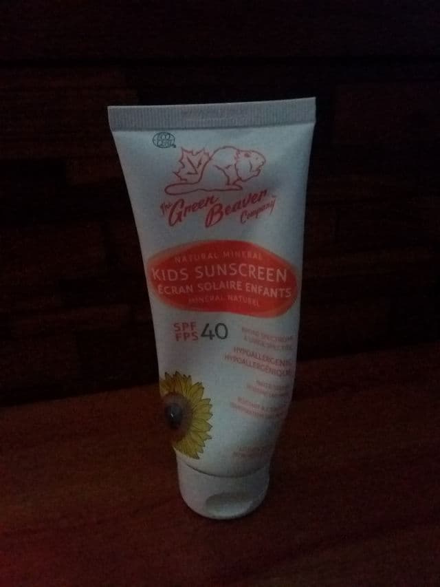 The Green Beaver Company Natural Mineral Kids Sunscreen SPF 40 review photo by TheEpidermian