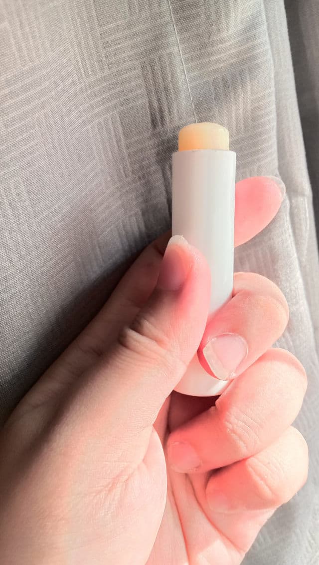 Nivea Soothe & Protect Lip Balm SPF 15  review photo by Tabprisaf