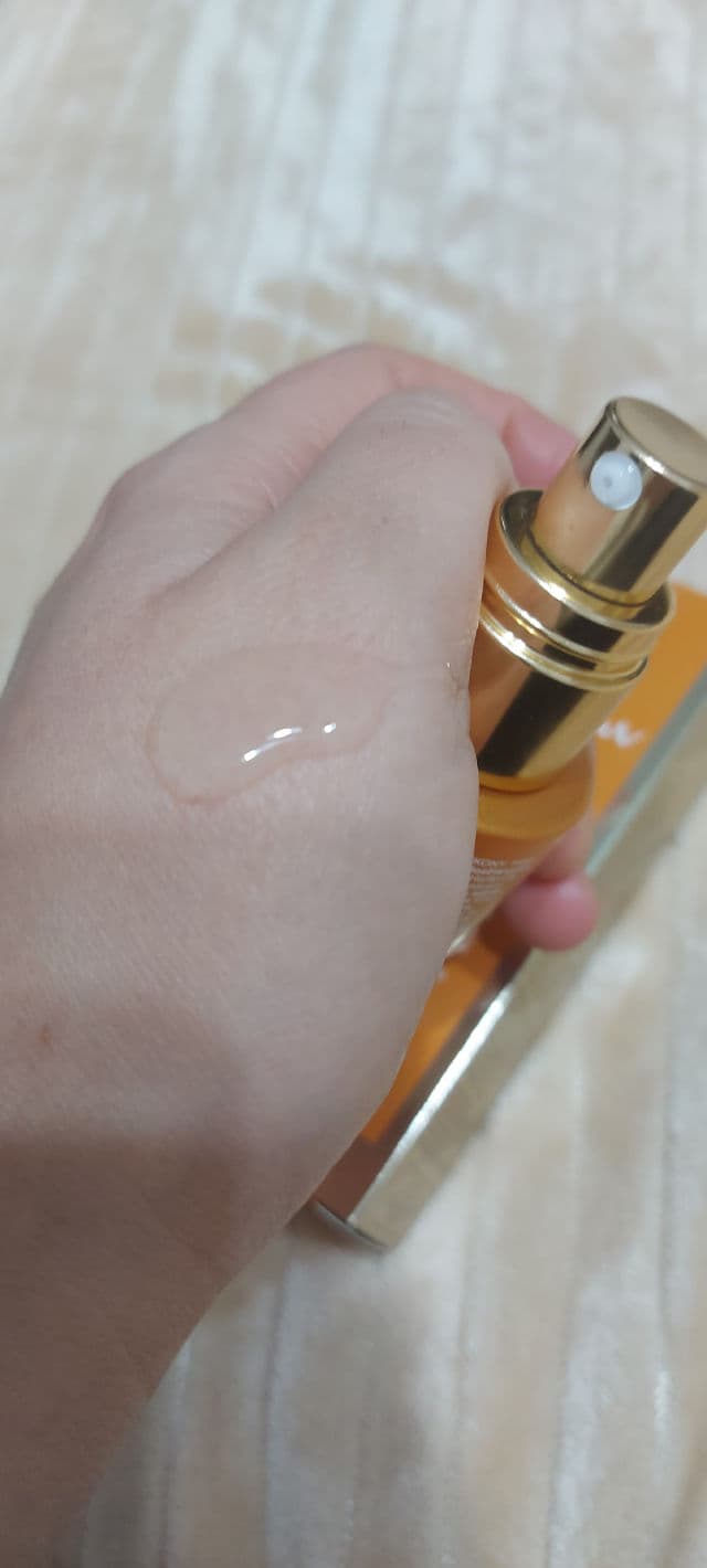 Avon Anew Vitamin C Radiance Maximising Serum review photo by TanjaB