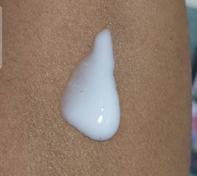 ELIZAVECCA Hwa Yu Hong Flower Essence Lotion review photo by Tapaswini