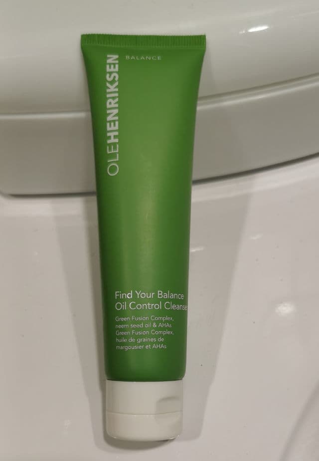 Ole Henriksen Find Your Balance Oil Control Cleanser review photo by Taya77