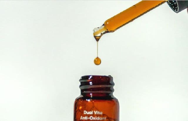 COMMONLABS Dual Vita Anti-Oxidant Ampoule review photo by Teej