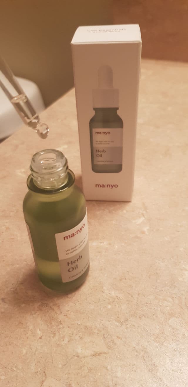 manyo Active Refresh Herb Special Treatment Oil review photo by Tekins