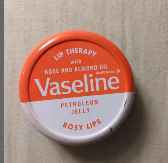 Vaseline Lip Therapy Rosy Lips Tin review photo by TheLittleChikk