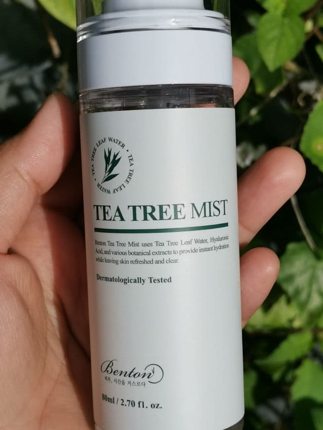 BENTON Tea Tree Mist review photo by Trace