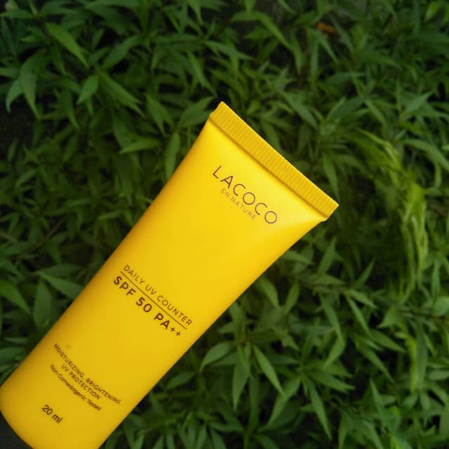 Lacoco en nature Daily UV Counter SPF50 PA++ review photo by Trisnaar