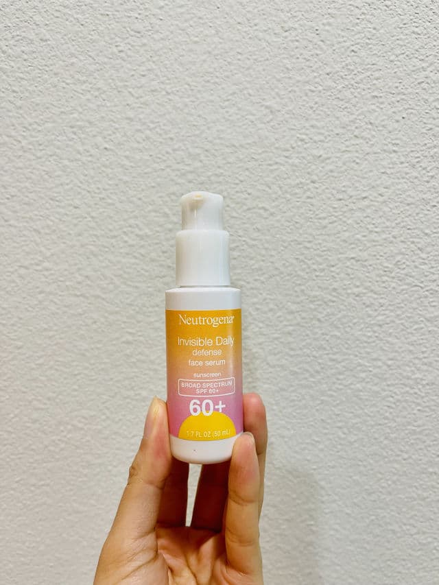 Neutrogena Invisible Daily Defense Hydrating Face Serum SPF 60+ review photo by treasuredbeautyfinds