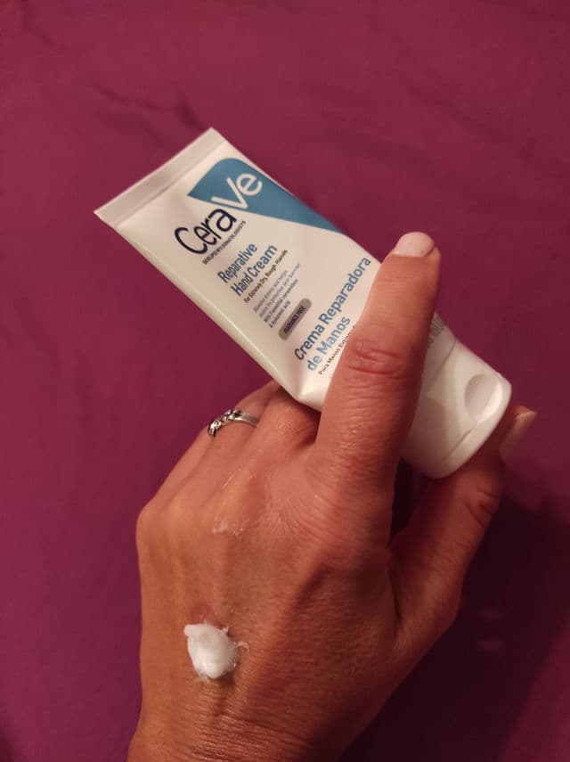 CeraVe Reparative Hand Cream review photo by Vane1980