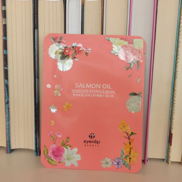 EYENLIP Salmon Oil Moisture Essence Mask review photo by Vasvas