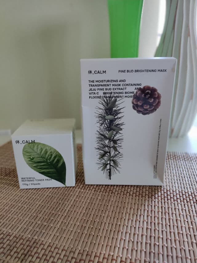 Hue Calm Pine Bud Brightening Mask review photo by Viktoryia