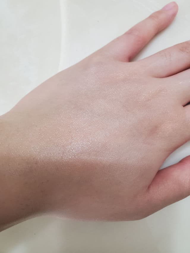 Hada Labo Goku-Jyun UV White Gel review photo by VinaColada