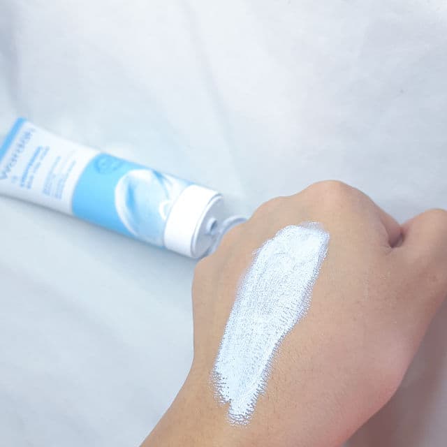 Wardah Lightening Blue Clay Mask review photo by Violaa