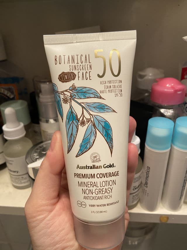 Australian Gold Botanical SPF 50 Tinted Face Mineral Lotion review photo by ViviBogdanov