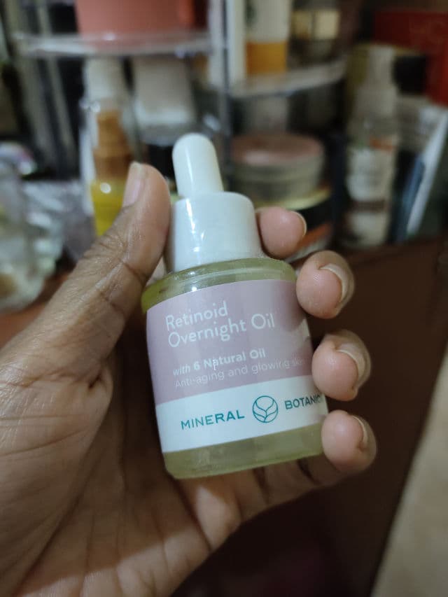 Mineral Botanica Retinoid Overnight Oil	 review photo by Viviseptiyan