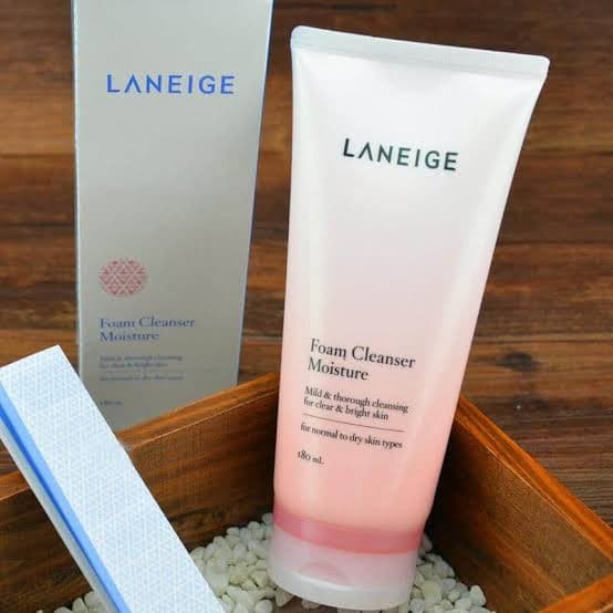 Laneige Moisturizing Foam Cleanser review photo by WondaDonda