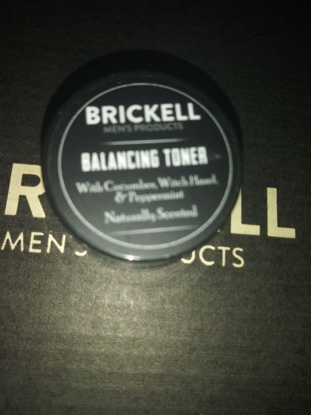 Brickell Men’s products Balancing Toner review photo by Yessirhedid