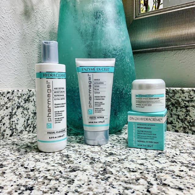 Pharmagel DN-24 Hydracreme Intensive Vitamin Moisturizer review photo by Yinlunaa